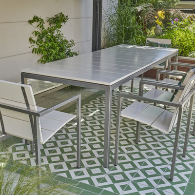 Wimbledon Garden With Pergola