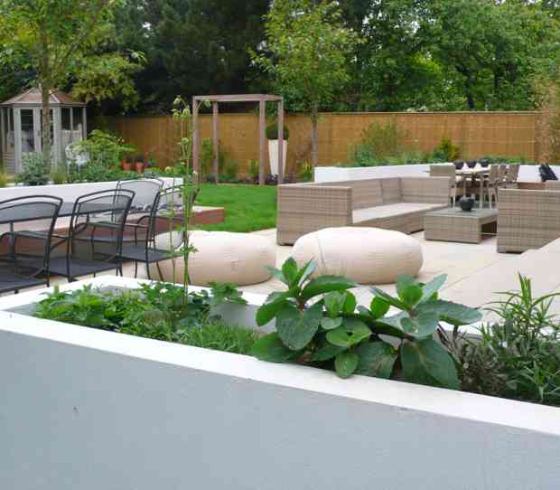 Bray Family Garden - thumbnail