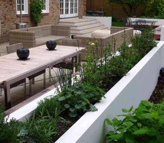 Bray Family Garden - thumbnail