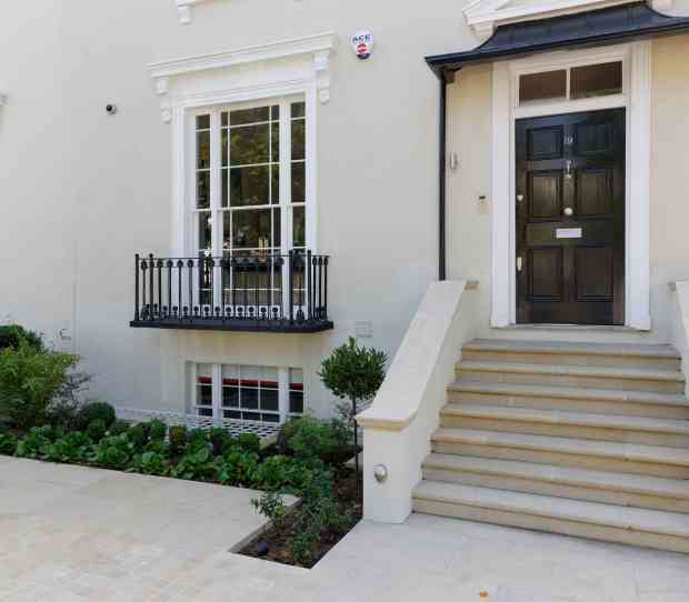 St John's Wood Front Garden - thumbnail