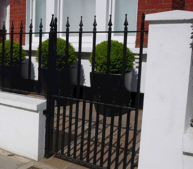 Brook Green Front Garden - thumbnail