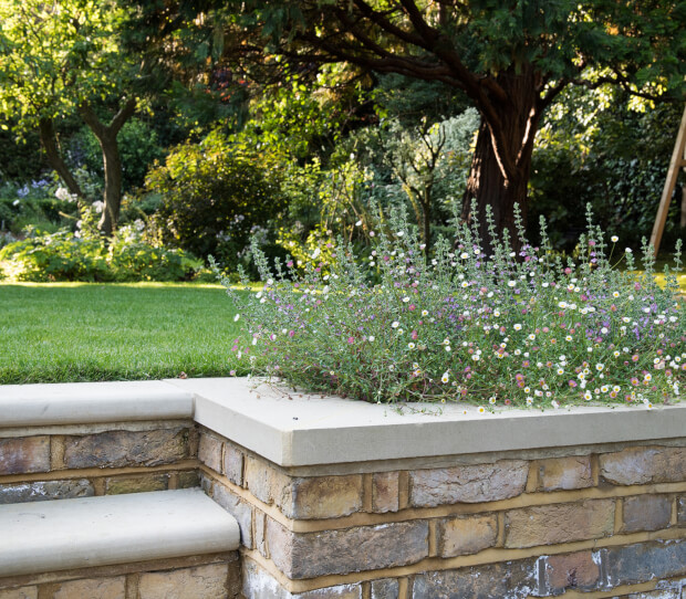 Wimbledon Traditional Garden2 - thumbnail