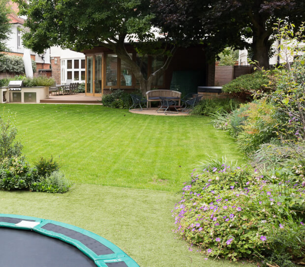 Wimbledon Village Large Family Garden - thumbnail