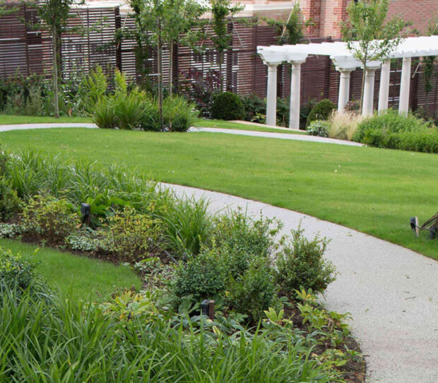 Hampstead, Large Back Garden - thumbnail