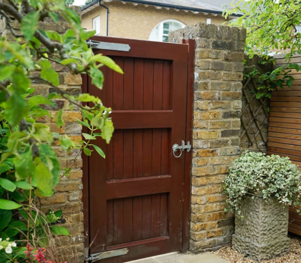 Wimbledon Village Front Garden Drive 5 - thumbnail