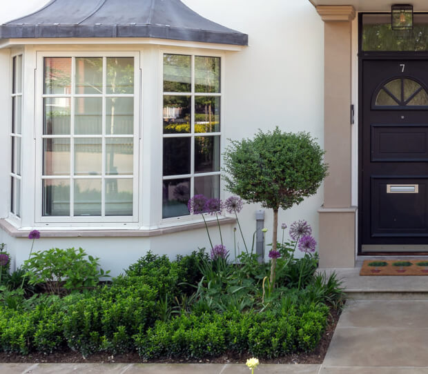 London Ditton Front Garden 2 - thumbnail