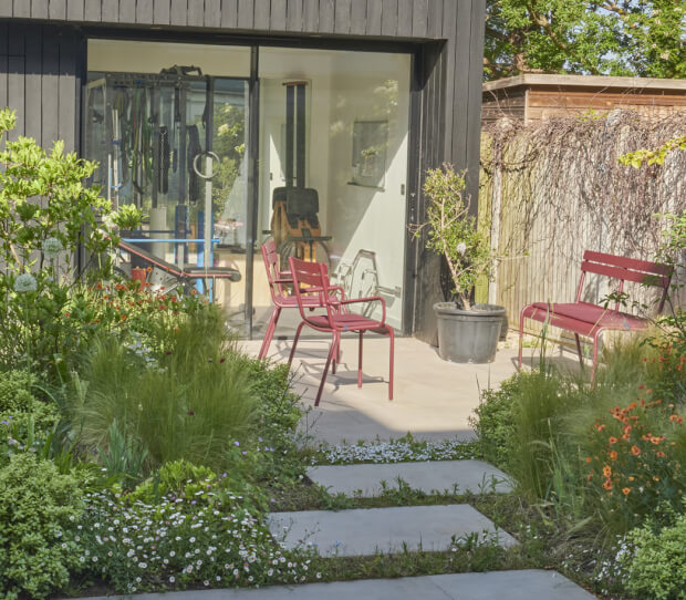 Wimbledon Small Garden With Garden Room 7 - thumbnail