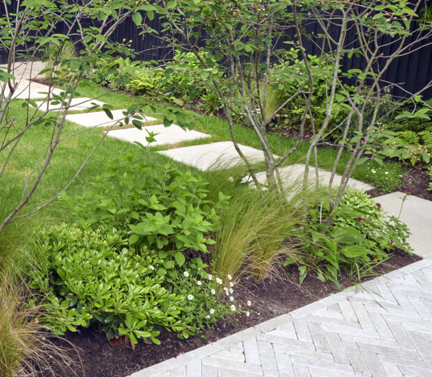 Wimbledon Garden with Outdoor Kitchen 1 - thumbnail